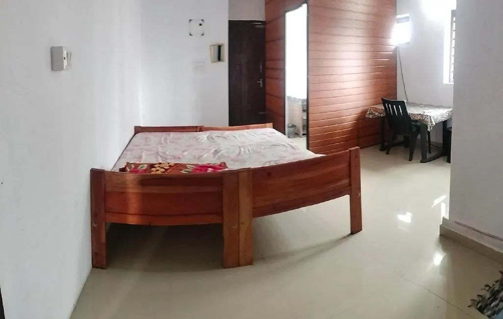 Aswathy Bhavan Vadakkāncheri Inde